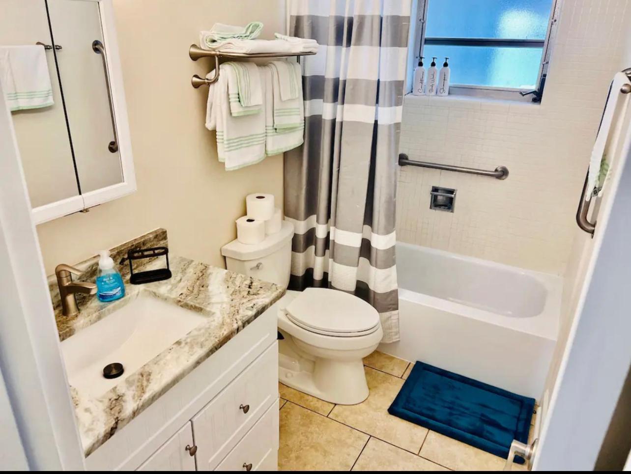 Cozy Home With One Bedroom Cape Coral Zewnętrze zdjęcie