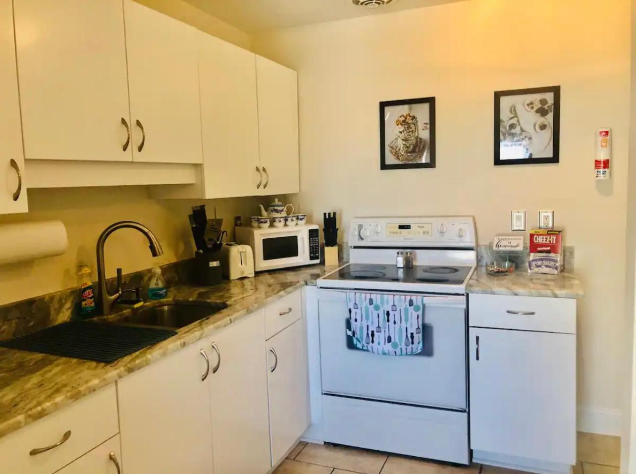 Cozy Home With One Bedroom Cape Coral Zewnętrze zdjęcie